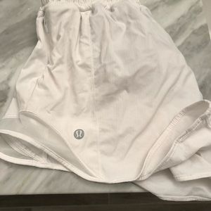Lululemon Low Rise Hotty Hot